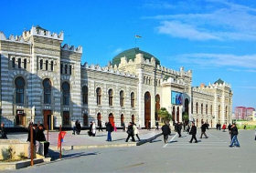 В Баку начался снос объектов вокруг железнодорожного вокзала