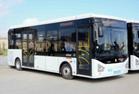 В Баку привезли  новые  автобусы