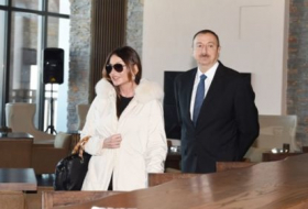 Ильхам Алиев вместе с супругой на открытии гостиницы 