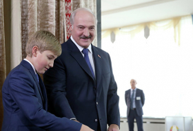 Cын Лукашенко не хочет становиться президентом
