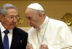 Папа Франциск и Рауль Кастро проговорили почти час