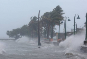 Ураган парализовал аэропорт Майами