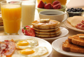 У плотно завтракающих людей здоровые сосуды – исследование
