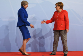 Мэй и Меркель договорились противостоять агрессии России