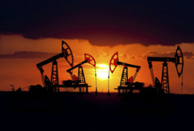 Азербайджанская нефть незначительно подорожала
