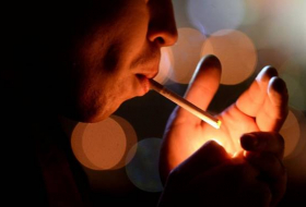 Около 35 процентов населения Азербайджана курят
