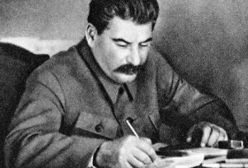 Телефонную книгу Сталина продали за три миллиона рублей
