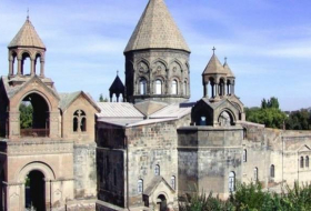 Армянская Апостольская Церковь: Террористы и оккупанты в рясе
