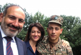 Как дембеля затравили Ашота Пашиняна в Карабахе