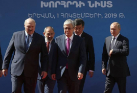 Саммит ЕАЭС: Армения - нищая страна, превратившаяся в обузу для экономических тяжеловесов  