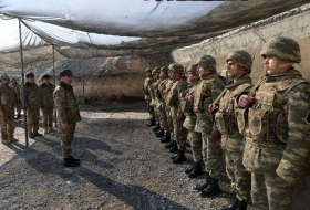 Министр обороны Азербайджана встретился с военнослужащими - ФОТО-ВИДЕО
