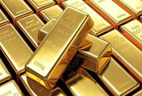 Цена на золото в Азербайджане продолжает расти
