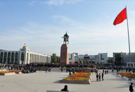 В Кыргызстане обсудили внешнюю поддержку разрешению политического кризиса
