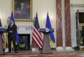 Госдепартамент рекомендовал американцам воздержаться от поездок в Украину из-за 