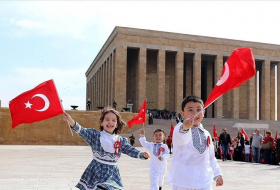 В Турции отмечают День национального суверенитета и детей
