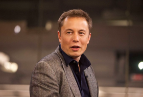 Илон Маск заявил, что Tesla придется сократить 10% сотрудников
