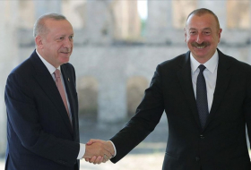 Президенты Ильхам Алиев и Реджеп Тайип Эрдоган на проходящем в Баку фестивале TEKNOFEST Azerbaijan
