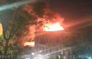 В центре Баку горит жилой дом - ВИДЕО
