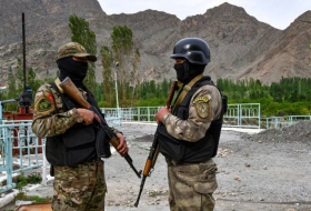 Пограничники Киргизии и Таджикистана договорились об отводе сил от границы
