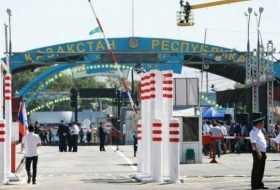 Казахстан открывает 12 автомобильных пунктов пропуска на границе с Узбекистаном и РФ
