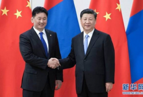 Си Цзиньпин поздравил президента Монголии с Национальным праздником
