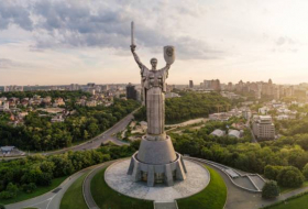 На Украине назвали дату демонтажа герба СССР на монументе «Родина-мать» в Киеве
