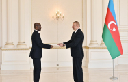 Президент Ильхам Алиев принял верительные грамоты новоназначенного посла Чада
