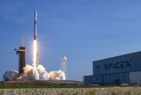 SpaceX вывела в космос 54 спутника для сети Starlink
