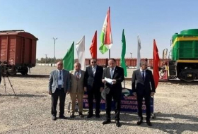 Таджикистан запустил грузовой поезд в Турцию по маршруту Узбекистан-Туркменистан-Иран
