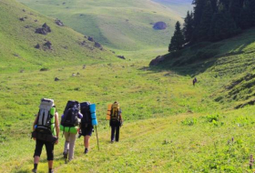 Кыргызстан и Казахстан разрабатывают систему «зеленых коридоров» для туристов