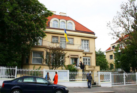 Консульство Украины в Чехии эвакуировали из-за подозрительной посылки
