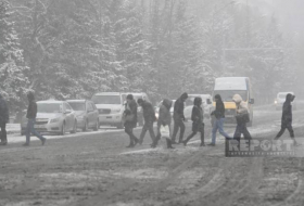 49 человек обратились за медицинской помощью в связи со снежной погодой
