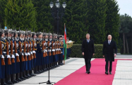 Состоялась церемония официальной встречи президента Румынии -ФОТО
