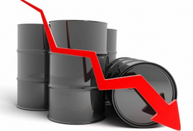 Азербайджанская нефть подешевела на 1%
