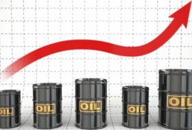 Азербайджанская нефть подорожала почти на 1 доллар
