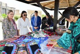 Первые леди Азербайджана и Израиля побывали в Археолого-этнографическом музейном комплексе Гала
