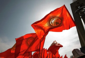 В Кыргызстане обяжут чиновников владеть государственным языком
