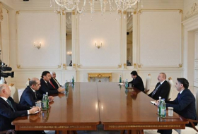 Президент Азербайджана принял председателя Палаты представителей парламента Иордании -ФОТО
