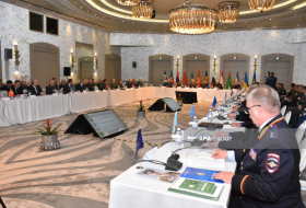 На заседании Совета командующих погранвойсками стран СНГ в Баку подписано 19 документов
