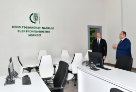 Ильхам Алиев принял участие в открытии нового административного здания Минсельхоза 