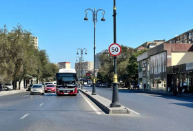 Ограничение скорости снижено еще на двух улицах Баку
