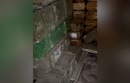 В Карабахе в постройках гражданского назначения обнаружены склады боеприпасов - ВИДЕО