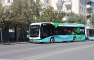 В Баку запущен первый автобус с электродвигателем