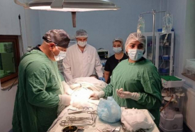 Азербайджанские врачи провели в Ханкенди первую хирургическую операцию-ФОТО
