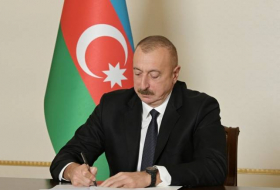 Президент Азербайджана наградил лиц, отличившихся в туристической сфере
