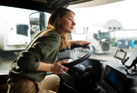 Женщинам в Узбекистане разрешили водить автобусы и грузовики