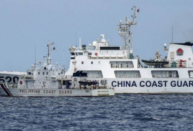 Корабли береговой охраны КНР и Филиппин вступили в столкновение в Южно-Китайском море
