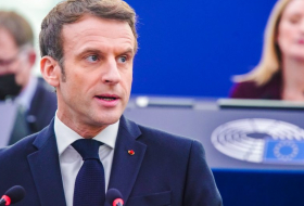 Politico: Воинственность Макрона испортила отношения Франции и Германии