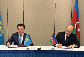 Азербайджан и Казахстан подписали итоговый протокол 20-го заседания межправкомиссии