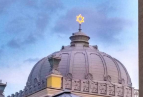 В Варшаве неизвестные пытались поджечь синагогу
